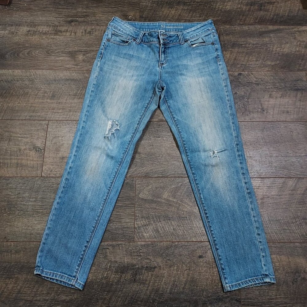 Distressed New York & Company Low-Rise Slouch Slim Leg Size 6 Blue Jeans Womens - Picture 9 of 13